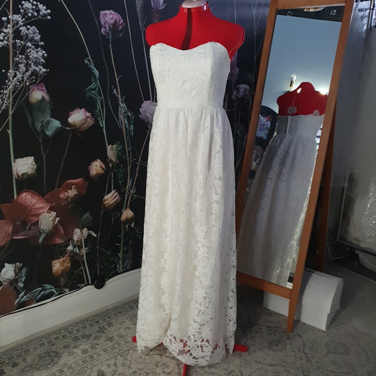 Dress 4819: Davie and Chiyo Strapless Gown Waist 30