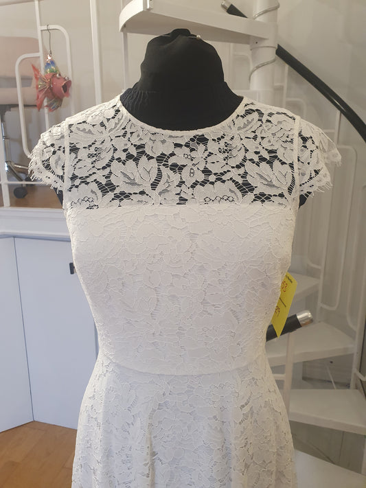 Dress 4853: Kate Spade short lace dress waist 29