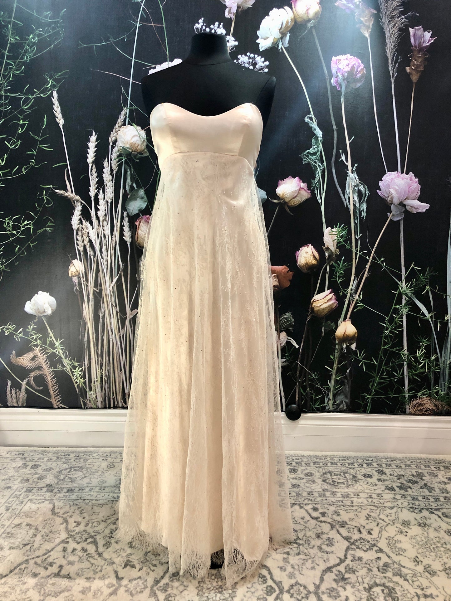 Dress 5769: EcoChic Bridal "Daphne Bridgerton" waist 27