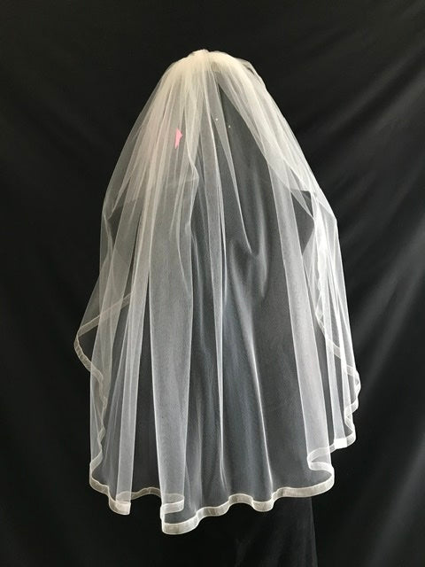 Veil 120: Organza ribbon 5/8" edge veil fingertip length 1 tier