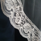 Veil 130lace c: Fingertip length with Lace trim