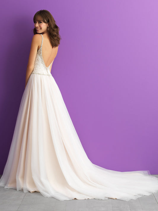 Dress 4845: Allure Romance style#3004 waist 30
