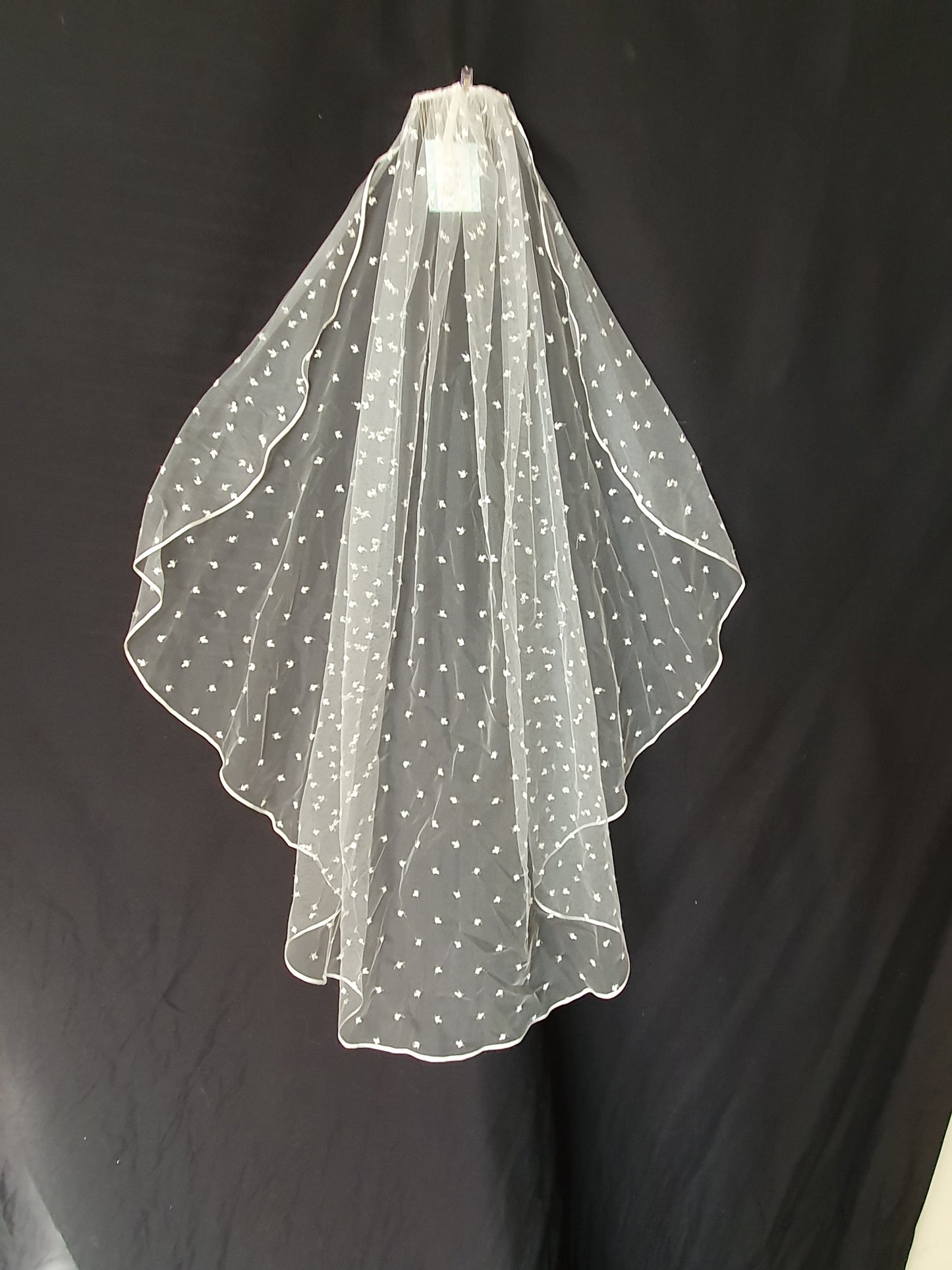 Veil 150b: Laura Jayne "India" fingertip length embroidered soft tulle